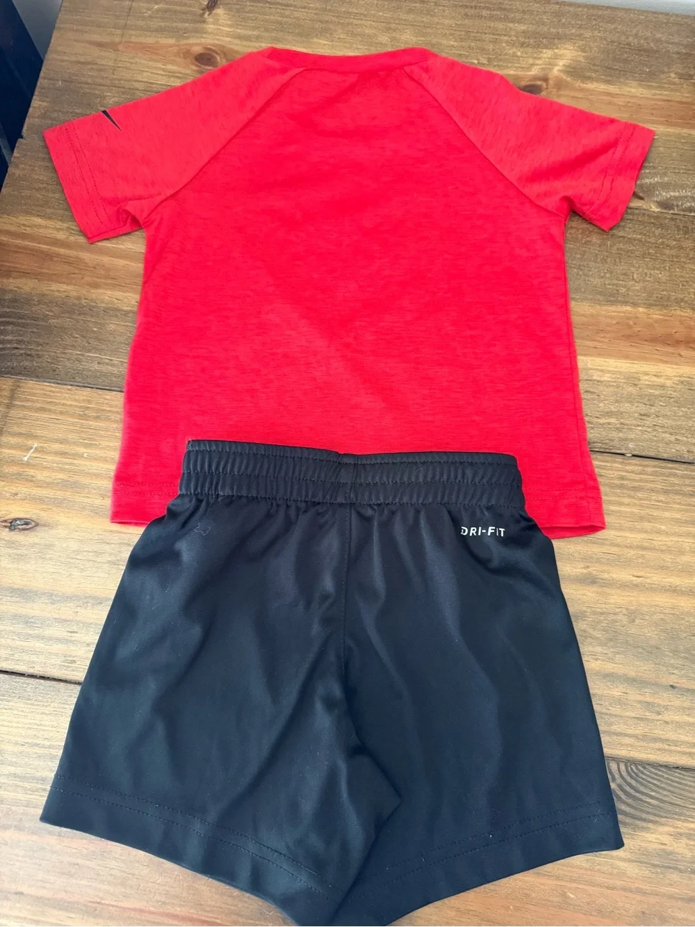 Nike Toddler Red Dri-FIT Outfit, Size 2T